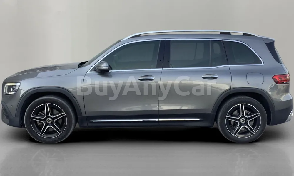Vehicle photo 4