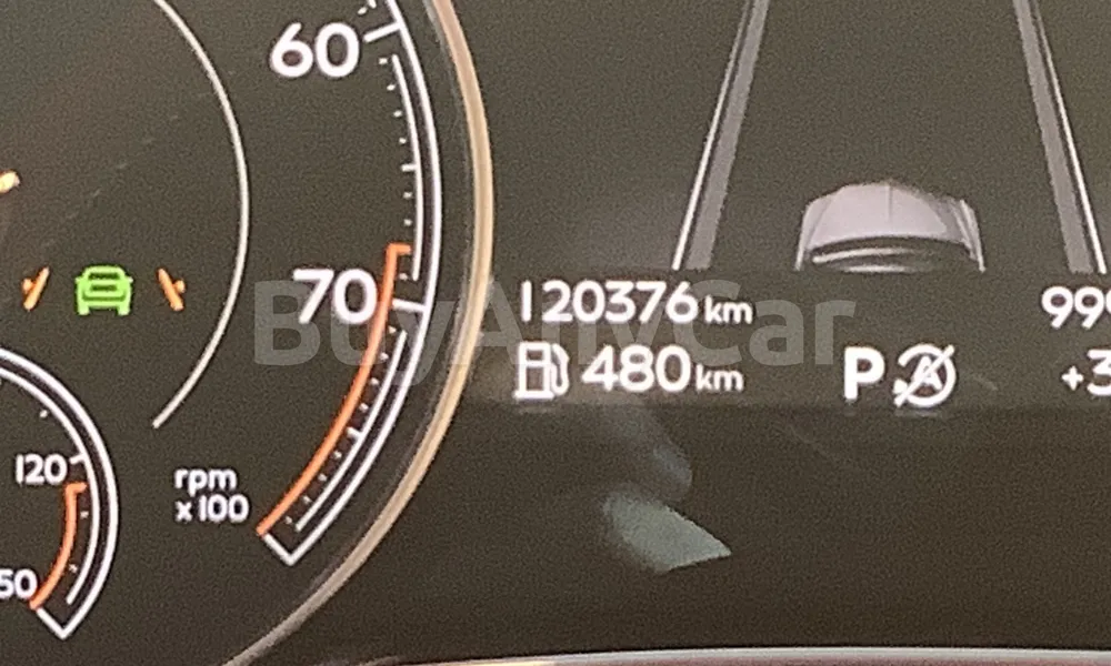 Vehicle photo 7