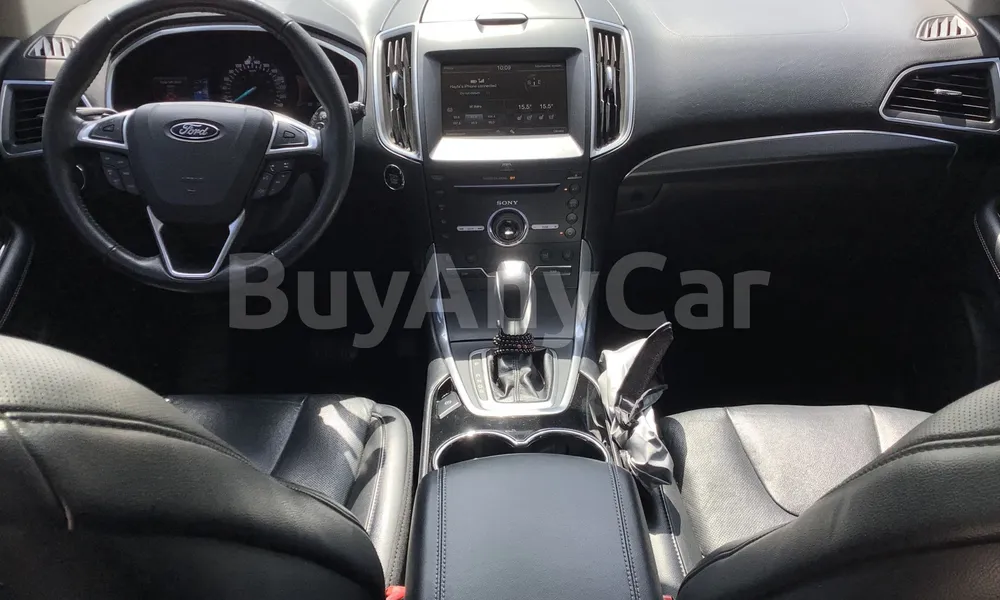 Vehicle photo 8