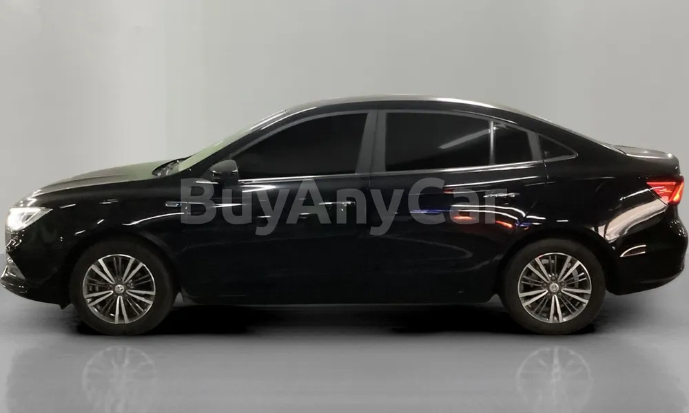 Vehicle photo 3
