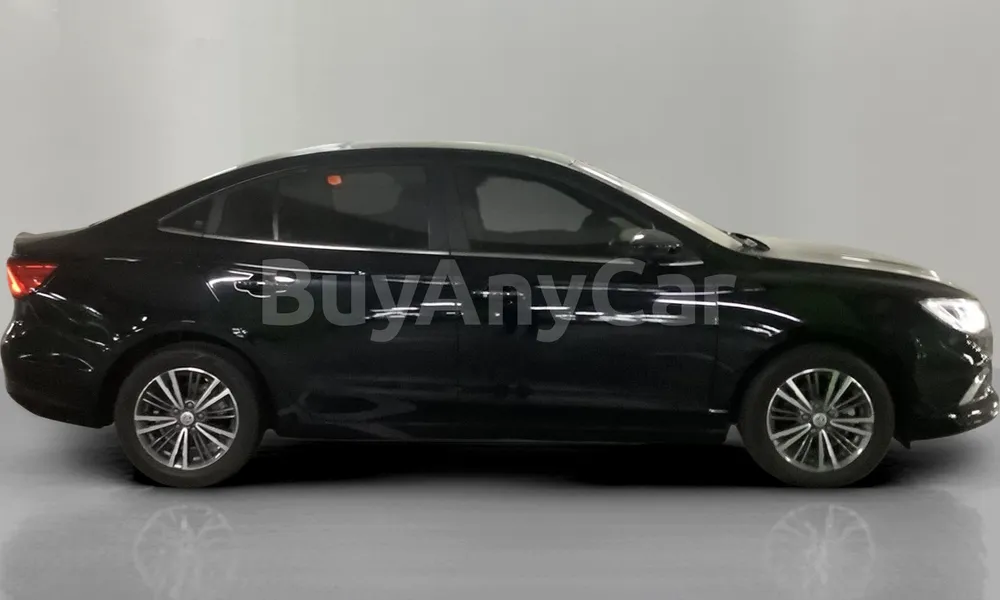 Vehicle photo 4