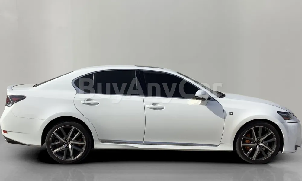 Vehicle photo 5