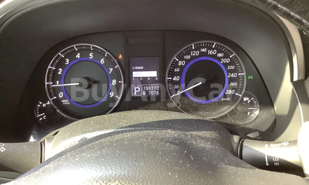 Vehicle photo 7