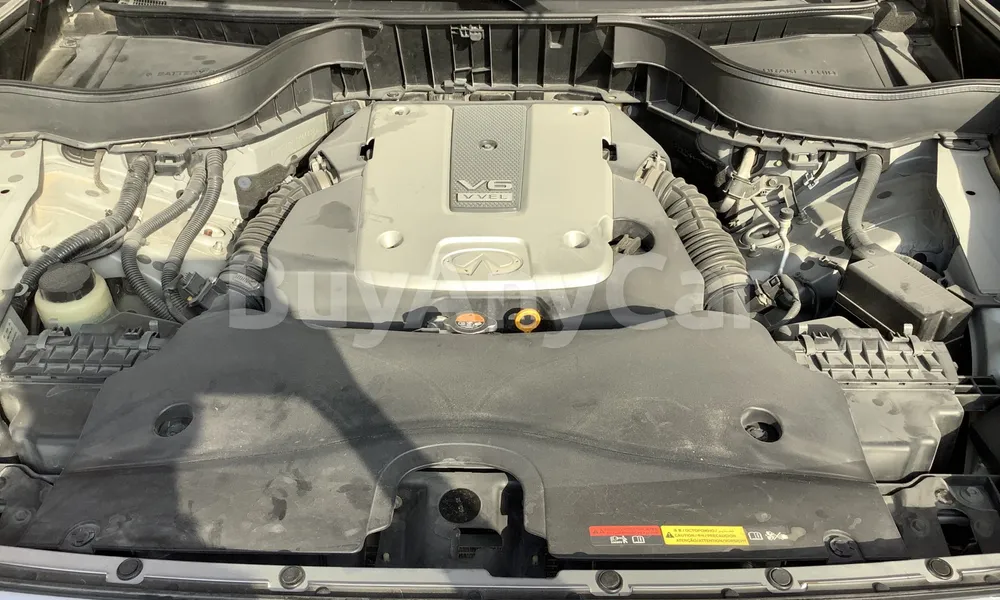 Vehicle photo 6