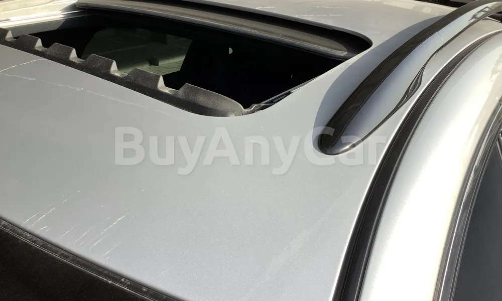 Vehicle photo 5