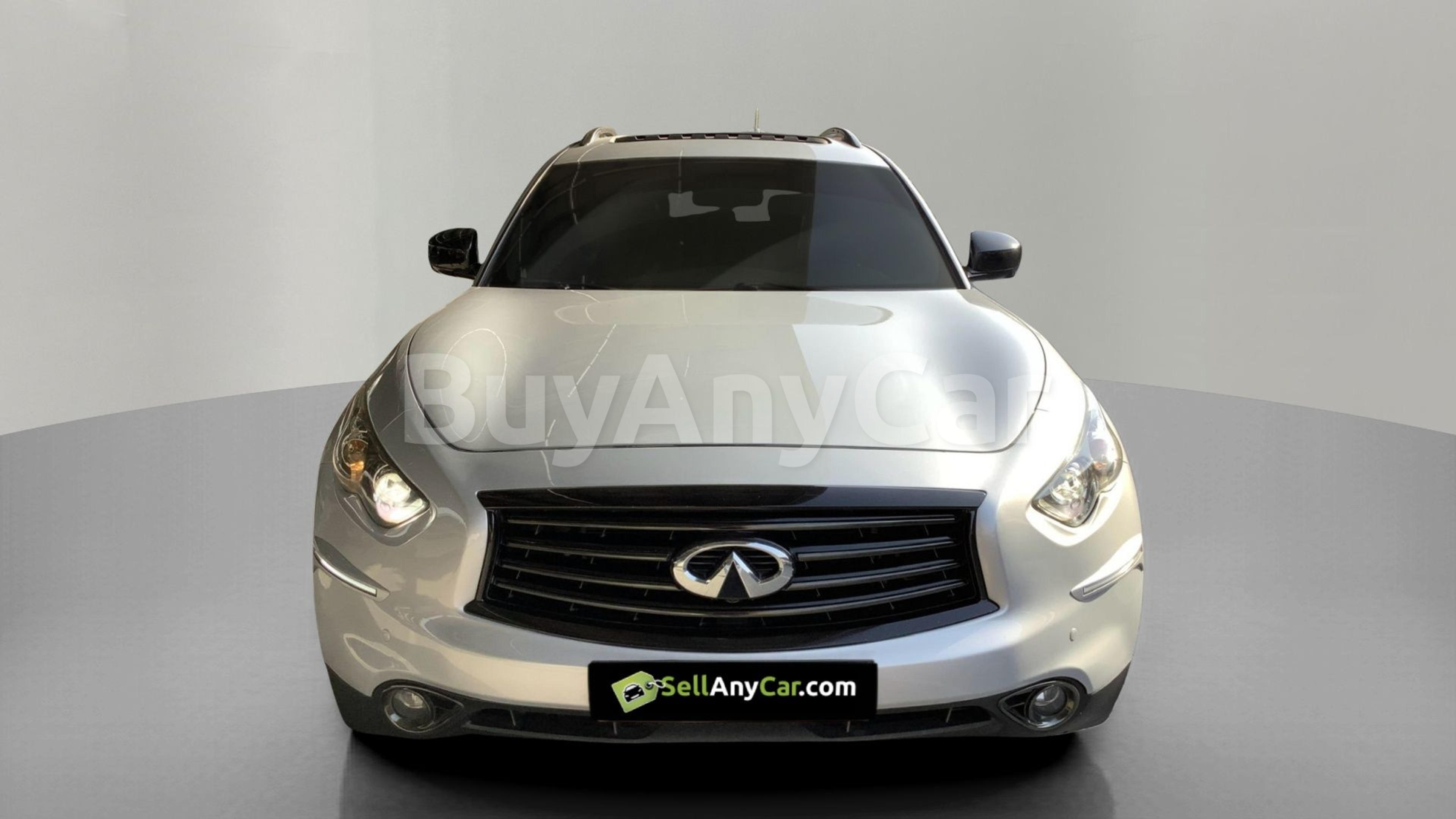 Infiniti QX70 2016
