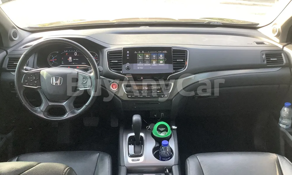 Vehicle photo 8