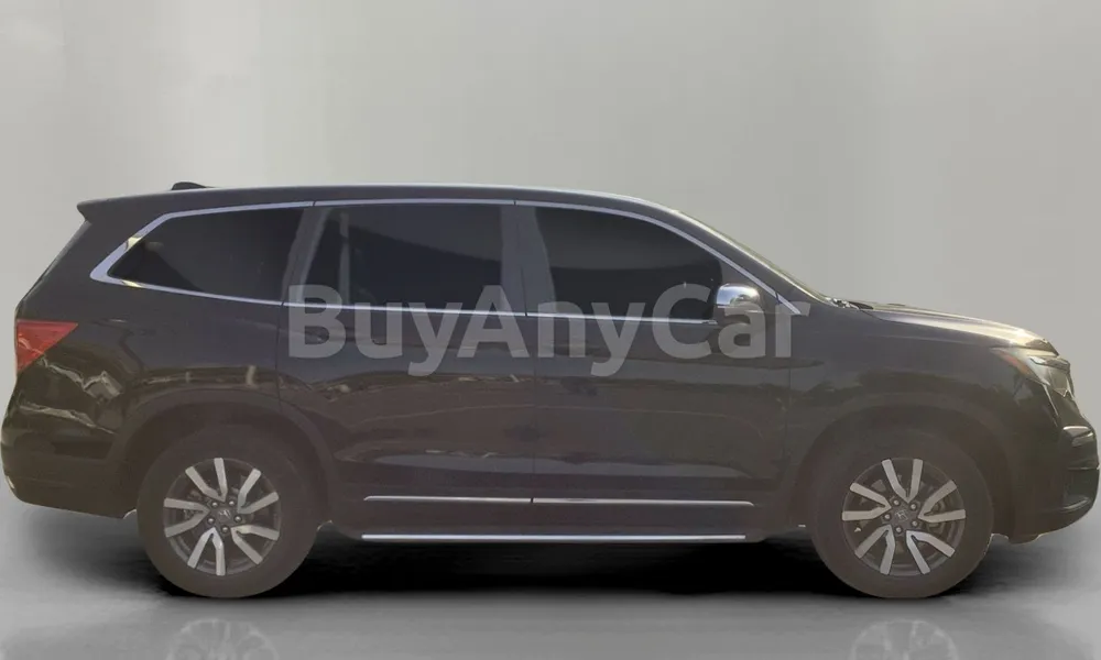 Vehicle photo 3