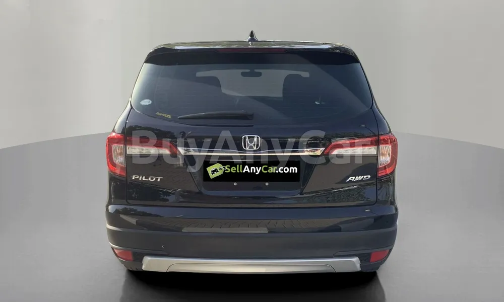 Vehicle photo 2