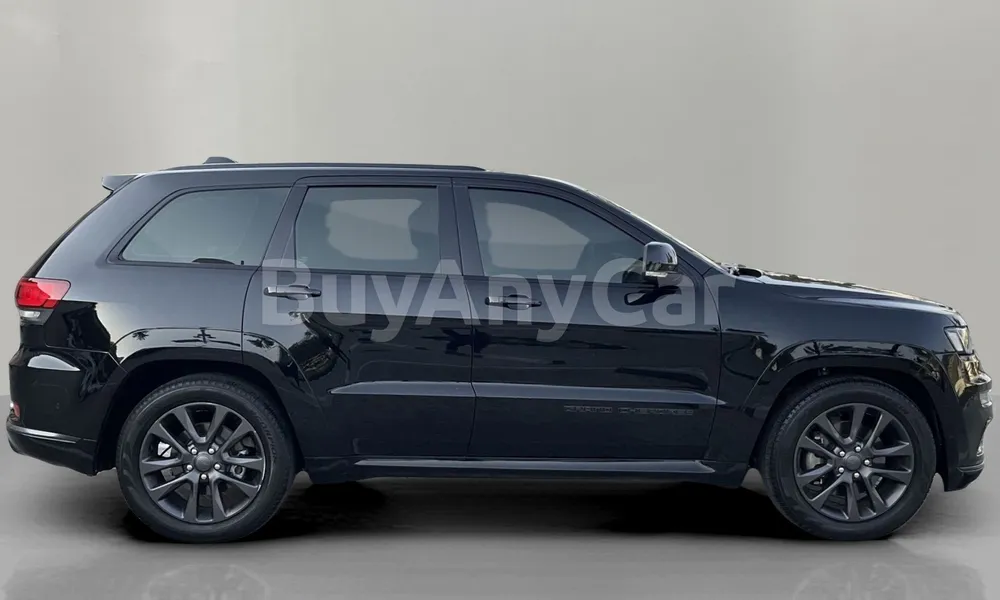 Vehicle photo 3