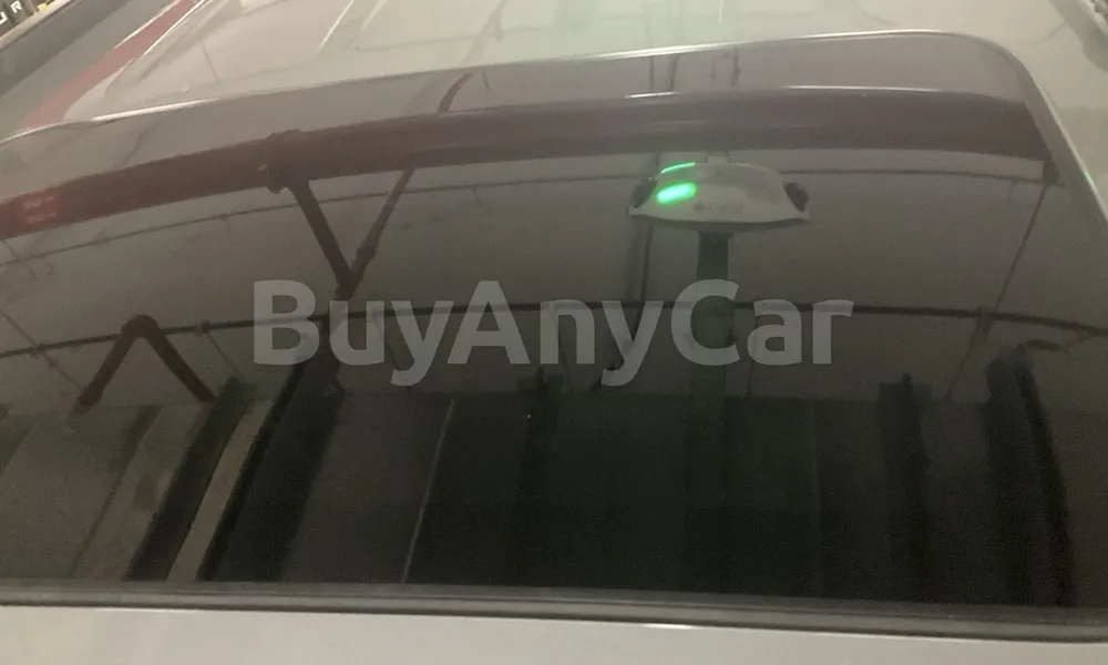 Vehicle photo 5