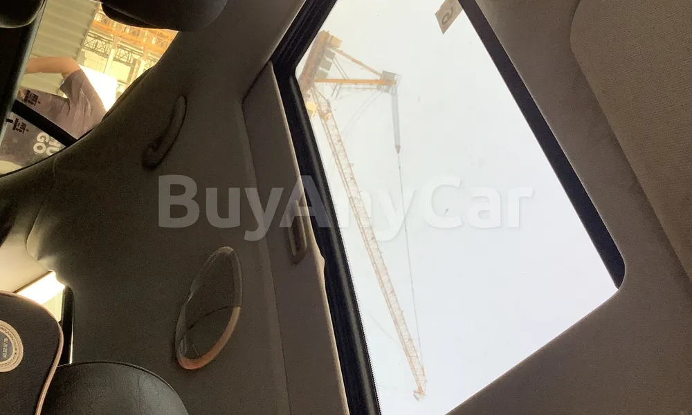 Vehicle photo 10