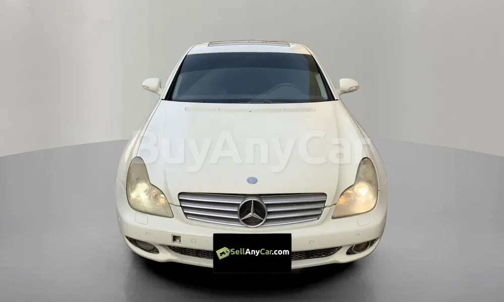 Vehicle photo 1
