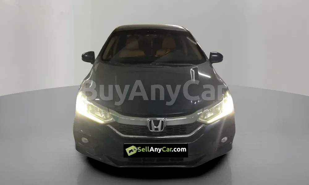Vehicle photo 1