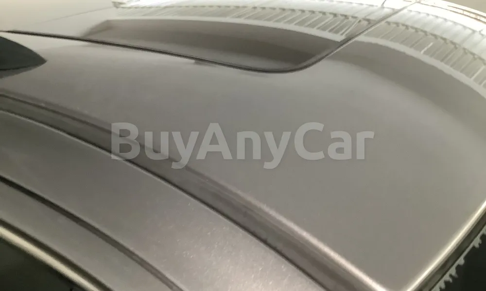 Vehicle photo 5