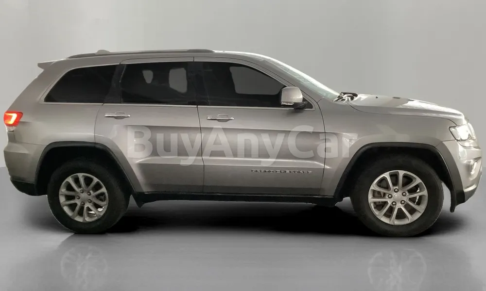 Vehicle photo 3