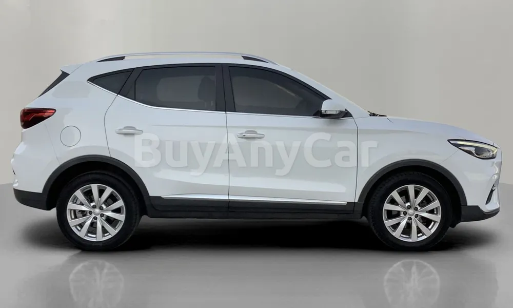 Vehicle photo 3