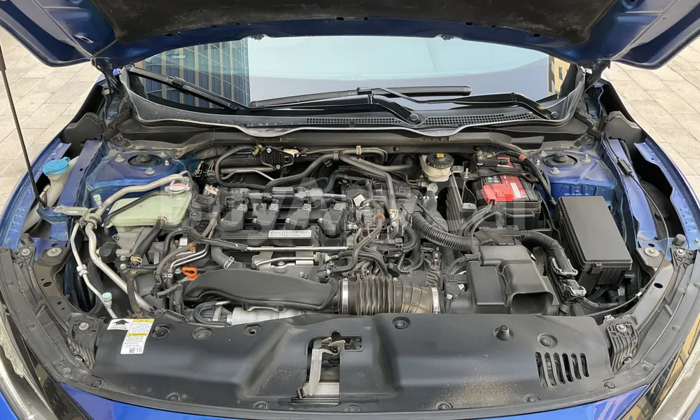 Vehicle photo 6