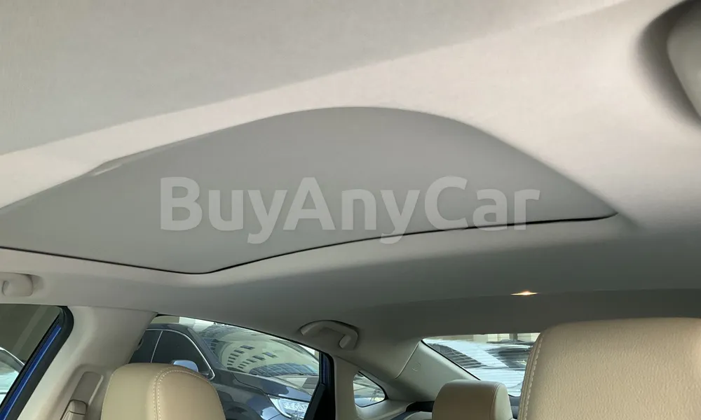Vehicle photo 9