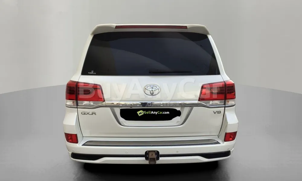 Vehicle photo 2