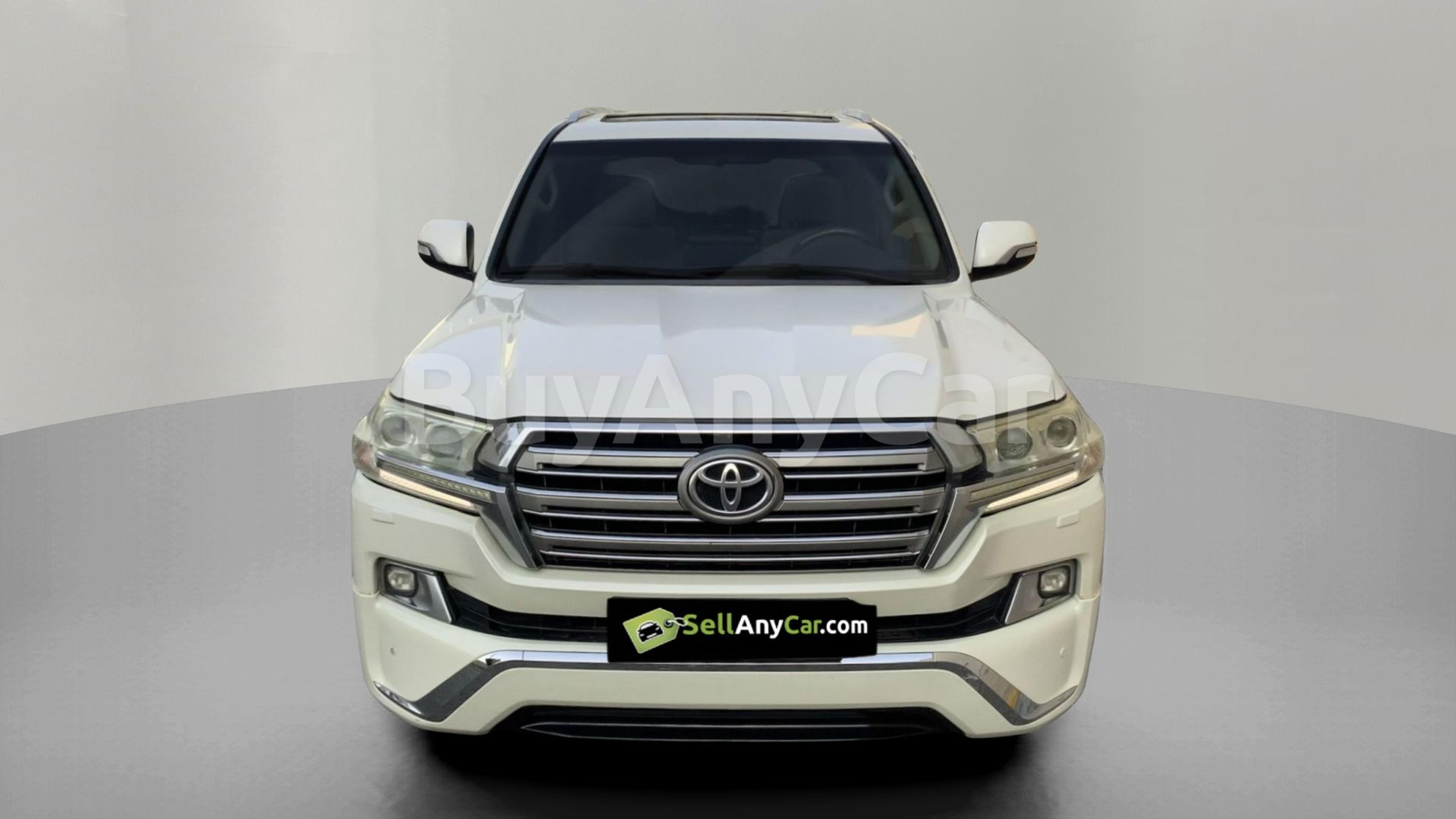 Toyota Land Cruiser V8 2018