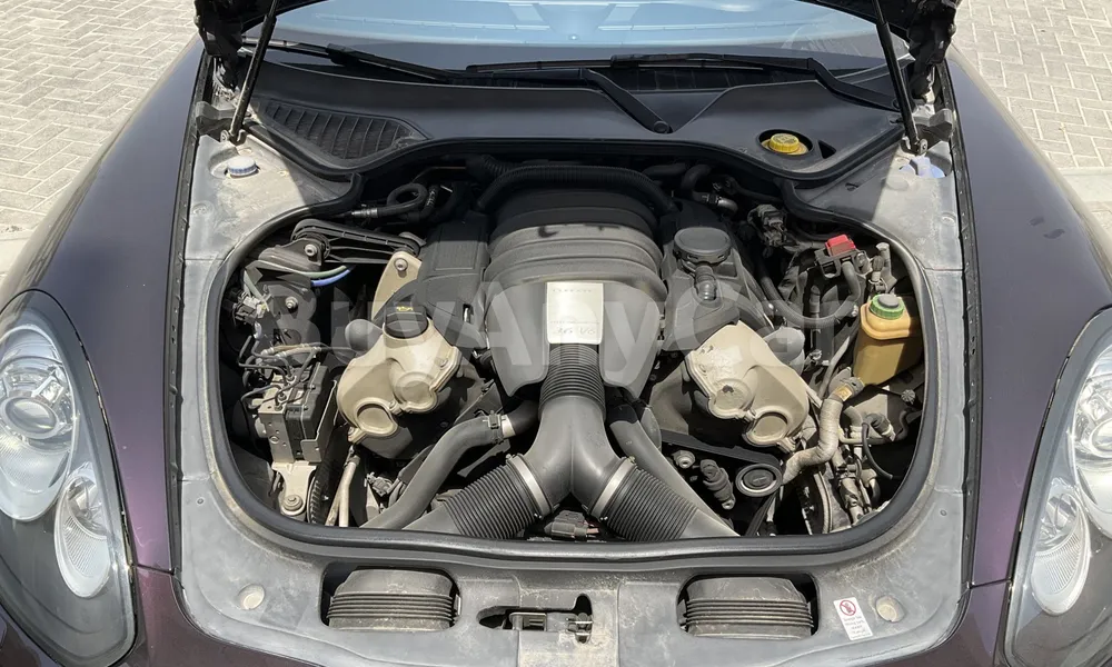 Vehicle photo 6