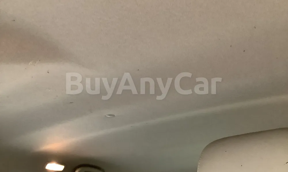Vehicle photo 8