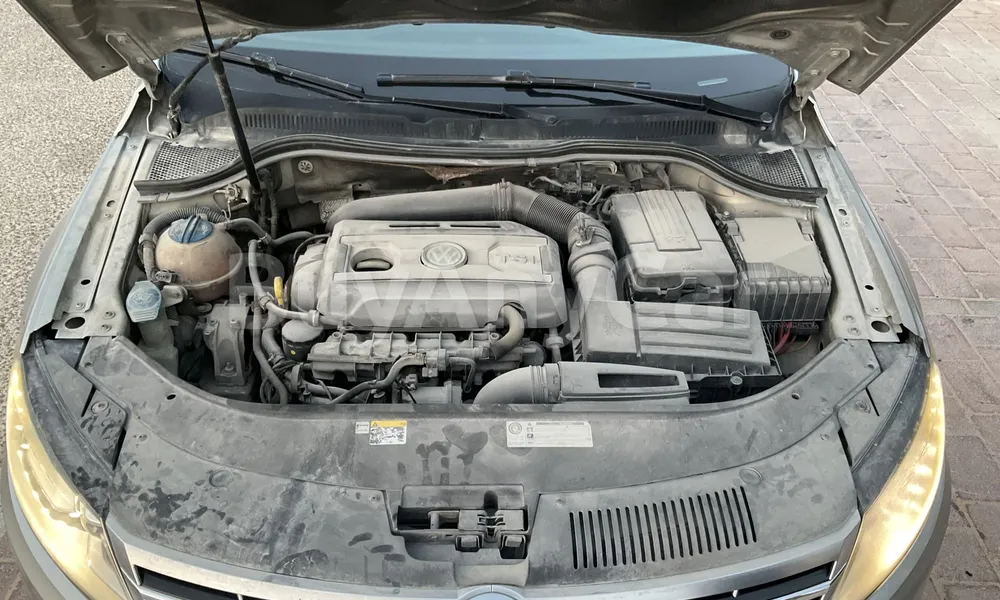 Vehicle photo 7