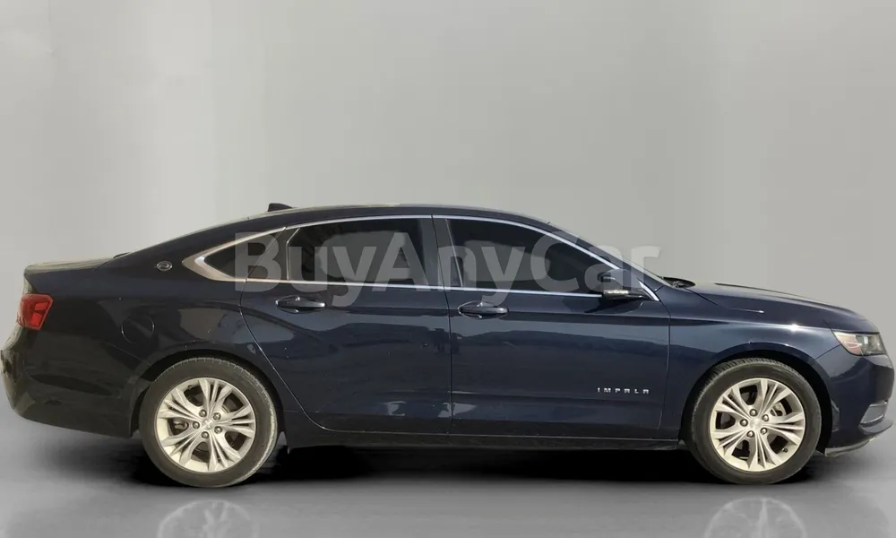 Vehicle photo 3