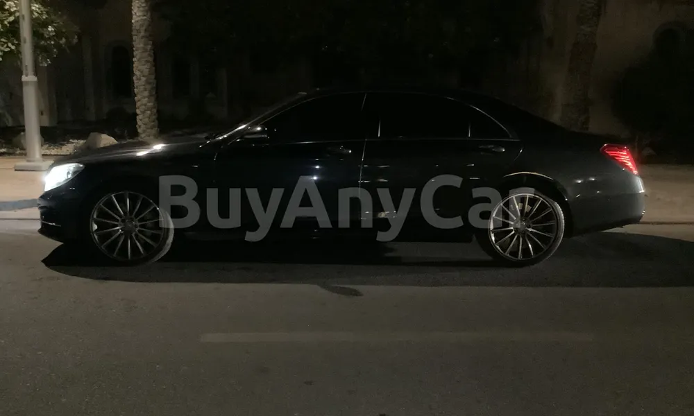 Vehicle photo 4