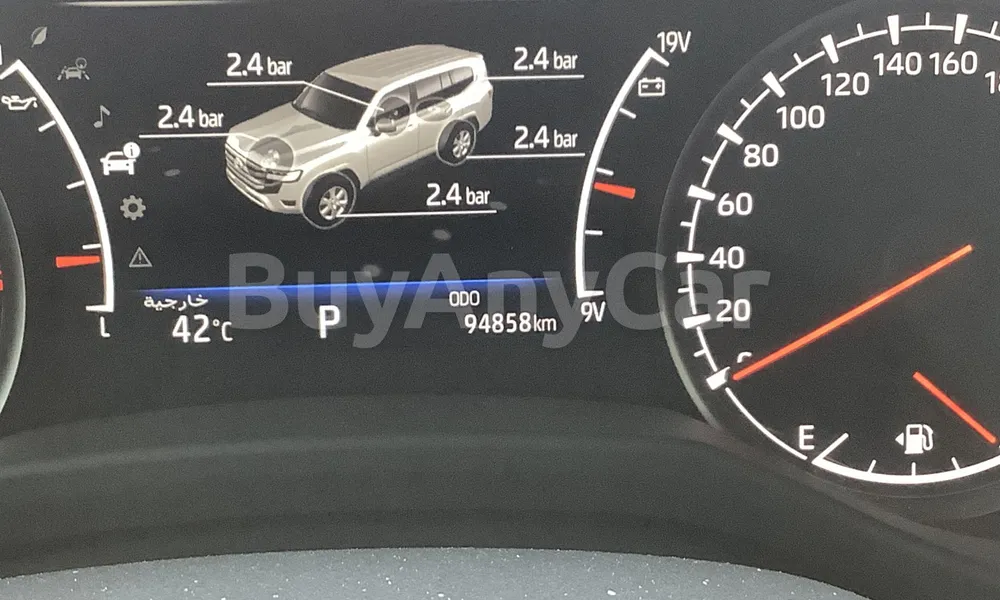 Vehicle photo 7