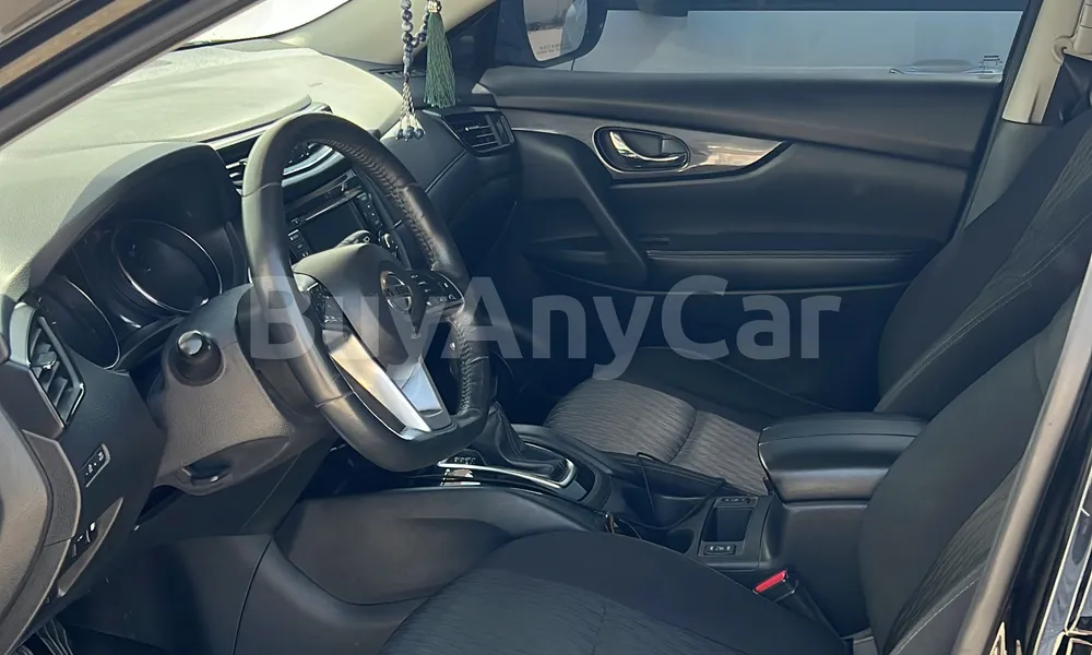 Vehicle photo 3