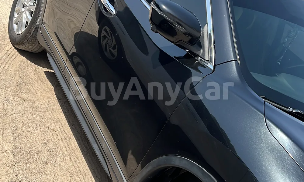 Vehicle photo 5