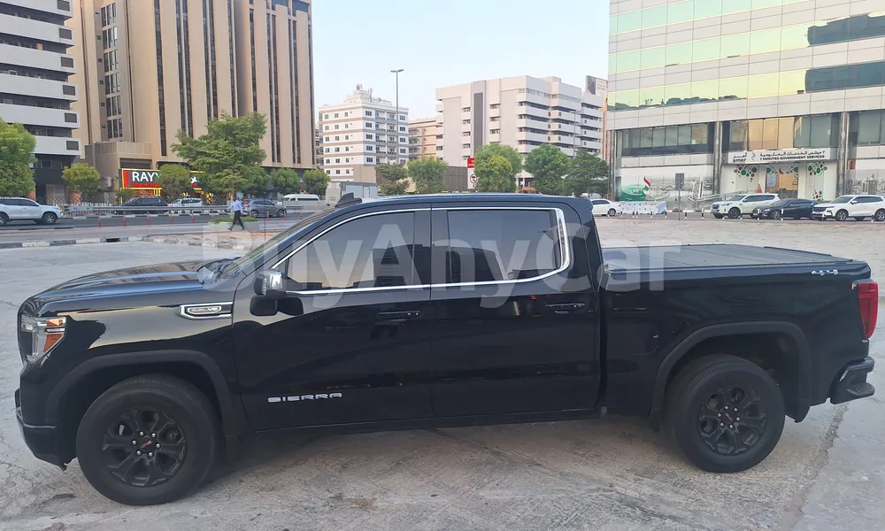 Vehicle photo 2