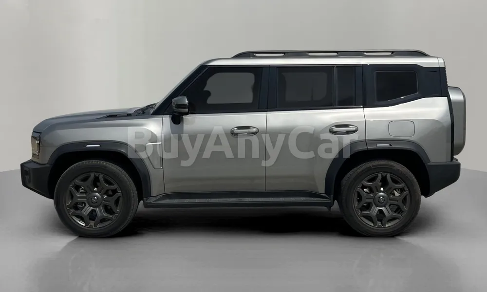 Vehicle photo 4