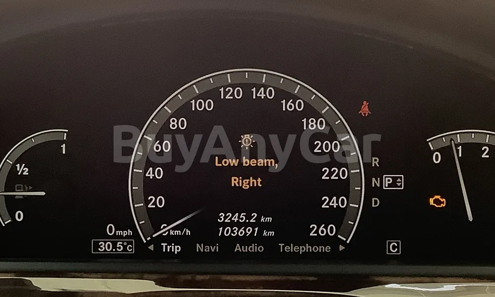 Vehicle photo 8