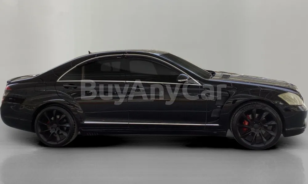 Vehicle photo 3