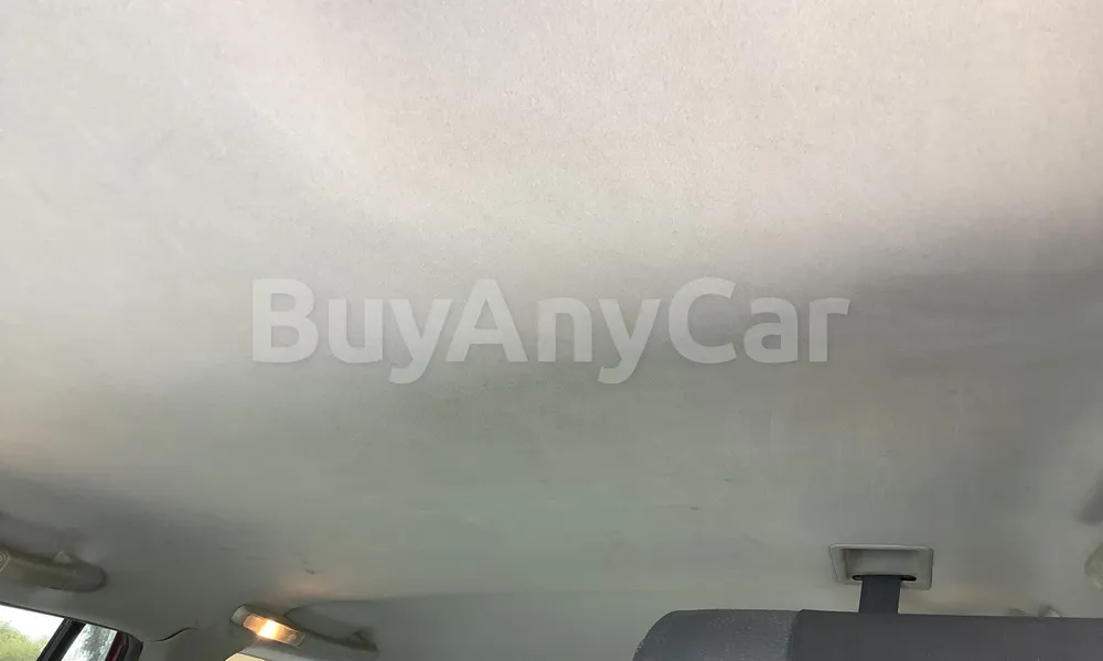 Vehicle photo 9