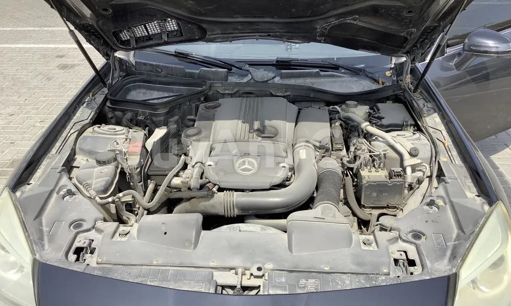 Vehicle photo 6