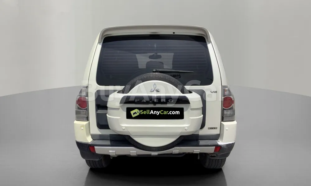 Vehicle photo 3