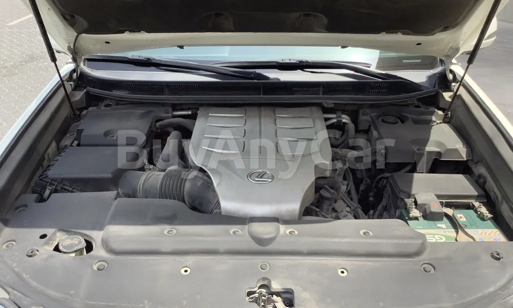 Vehicle photo 6