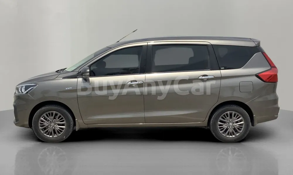 Vehicle photo 4