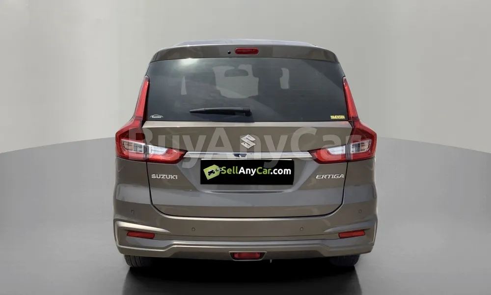 Vehicle photo 2