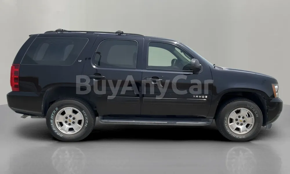 Vehicle photo 3
