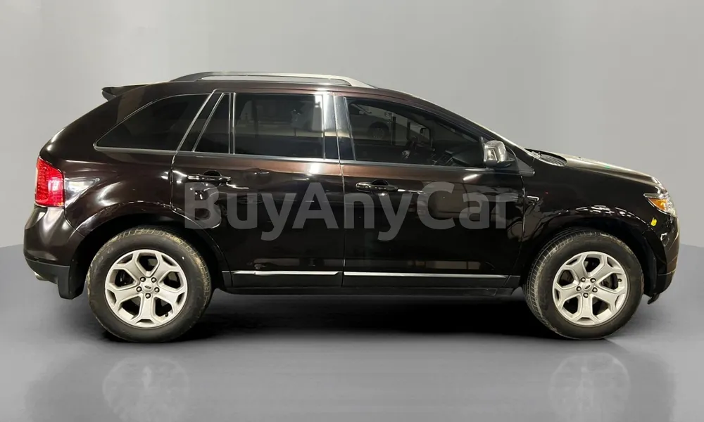 Vehicle photo 3