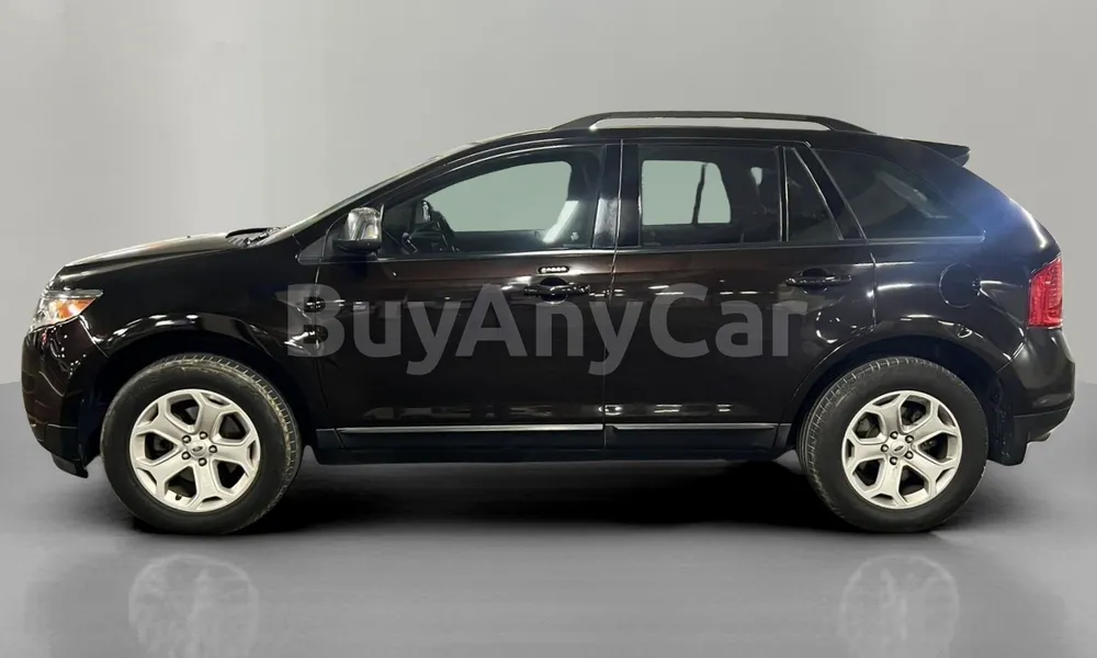 Vehicle photo 4