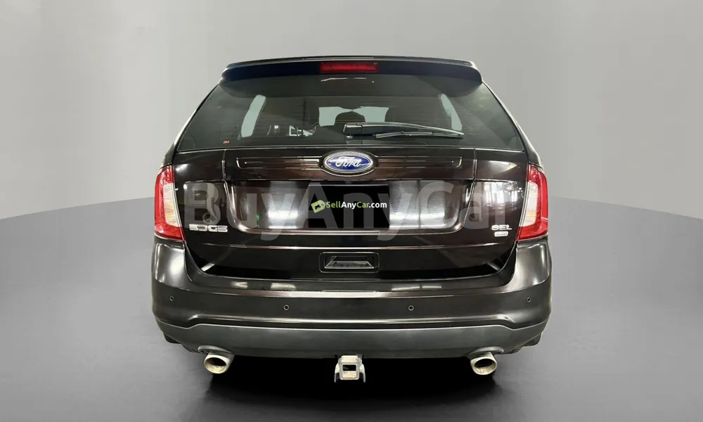 Vehicle photo 2