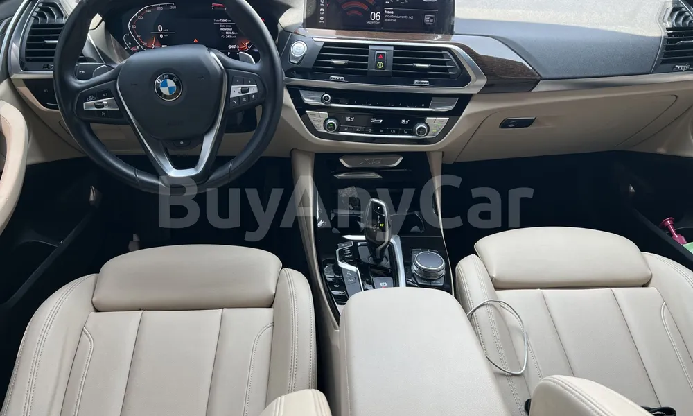 Vehicle photo 8