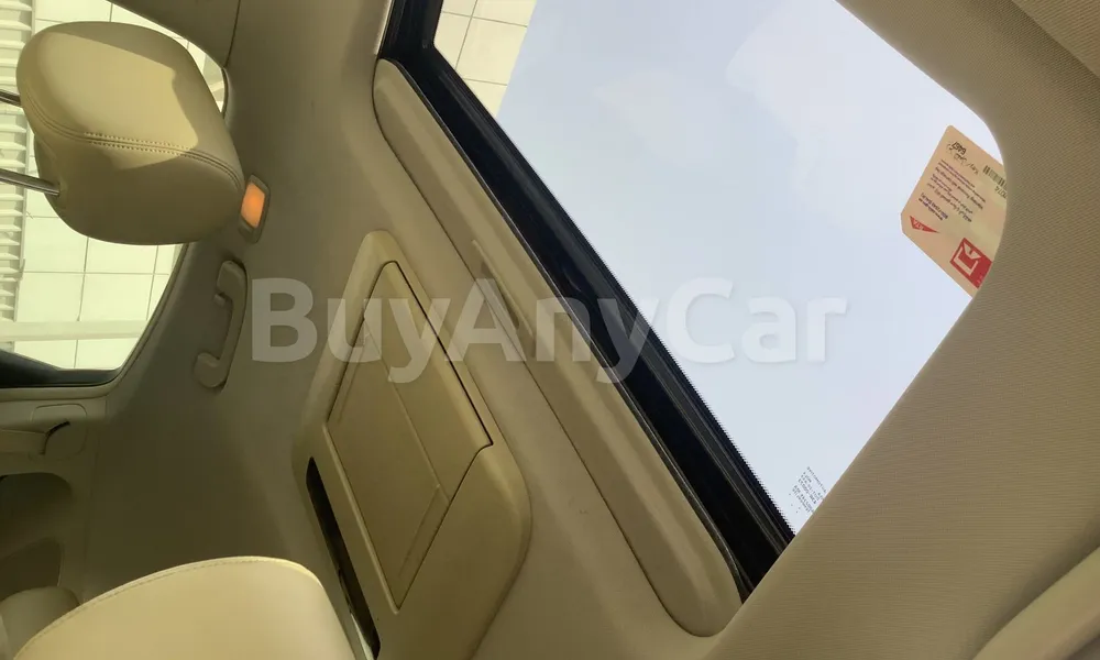 Vehicle photo 9