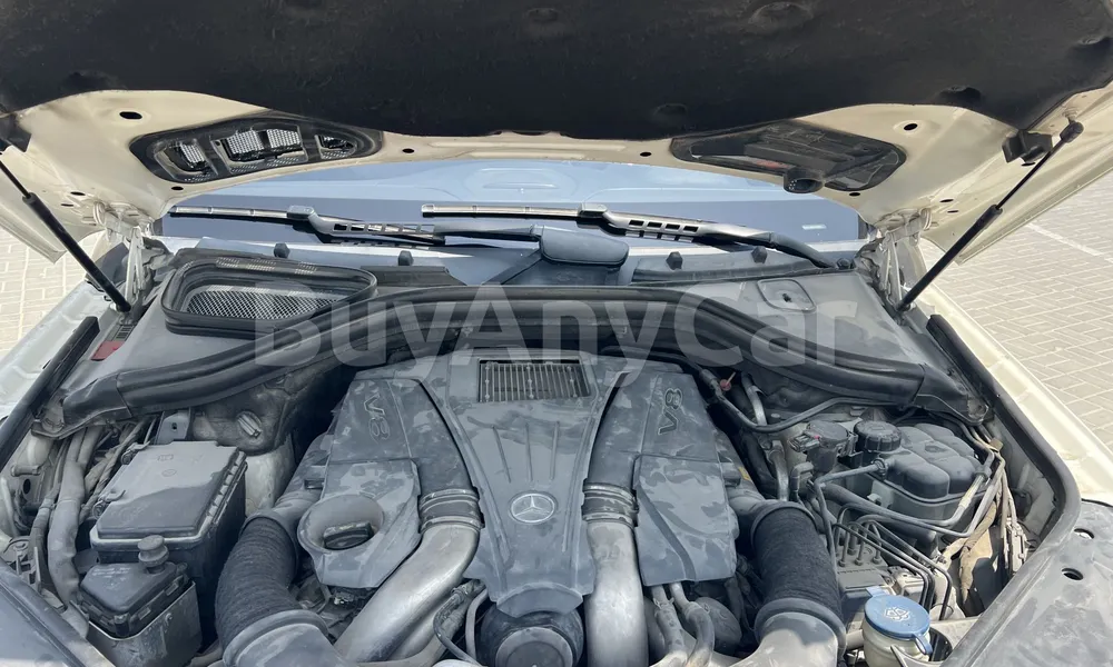 Vehicle photo 6